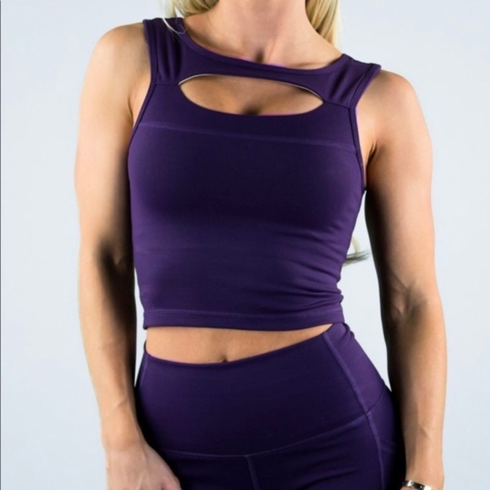 Buffbunny Peak a Boo Crop Top size S